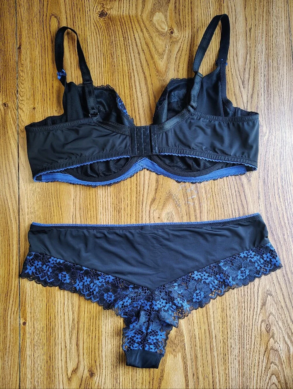 Adore Me Zita unlined breathable bra Lace Floral blue and black size 46DD - Picture 4 of 16